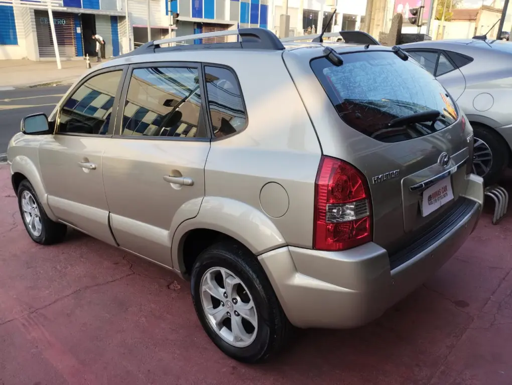 HYUNDAI Tucson - Foto