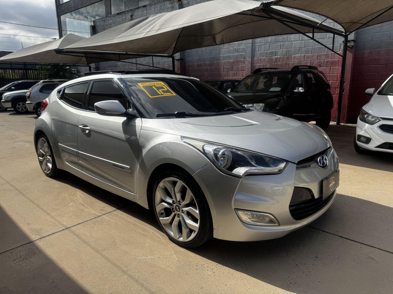 HYUNDAI Veloster