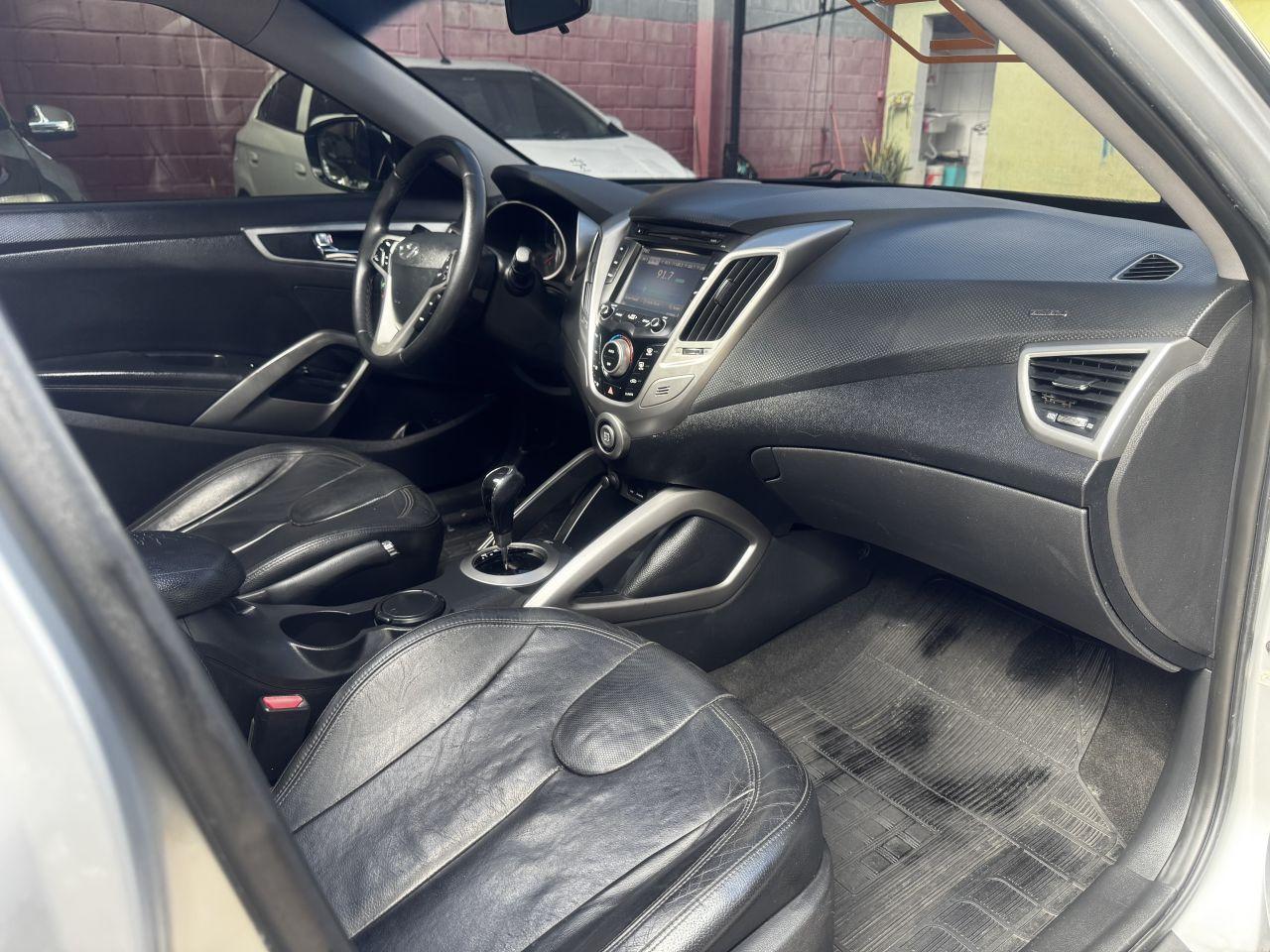 HYUNDAI Veloster - Foto