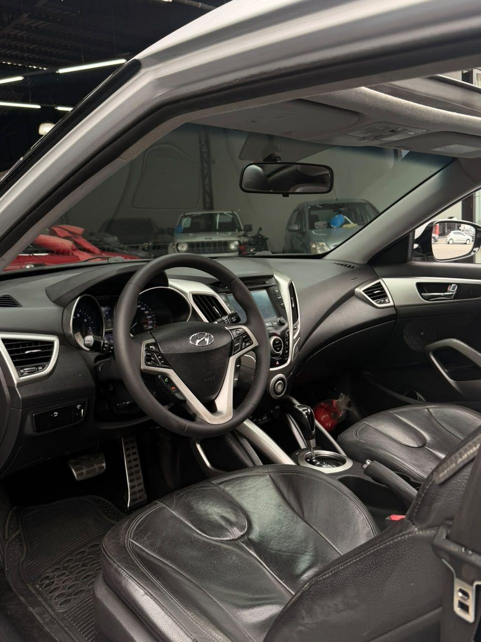HYUNDAI Veloster - Foto