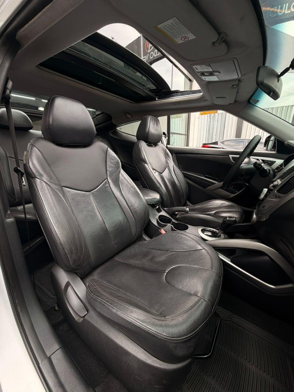 HYUNDAI Veloster - Foto