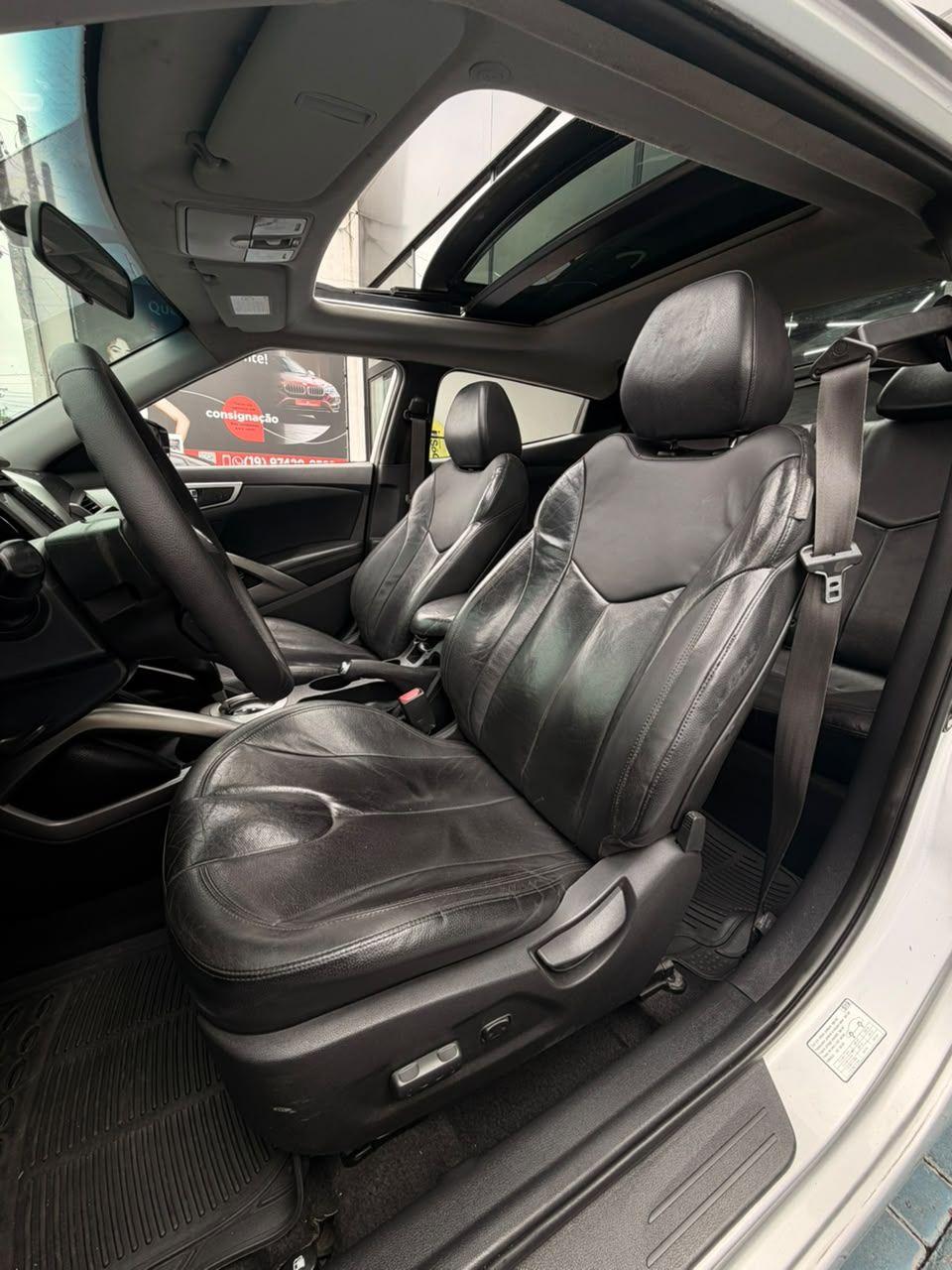 HYUNDAI Veloster - Foto
