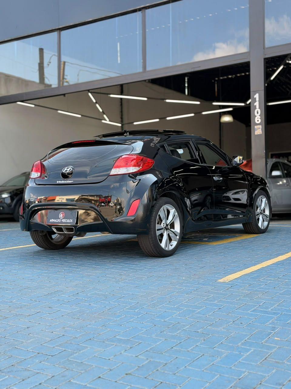 HYUNDAI Veloster - Foto