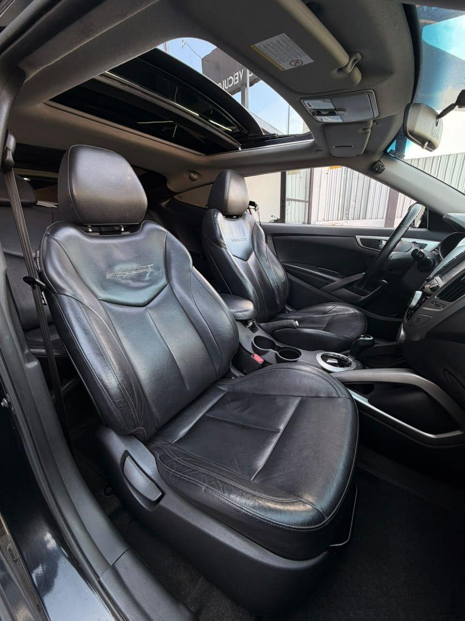 HYUNDAI Veloster - Foto