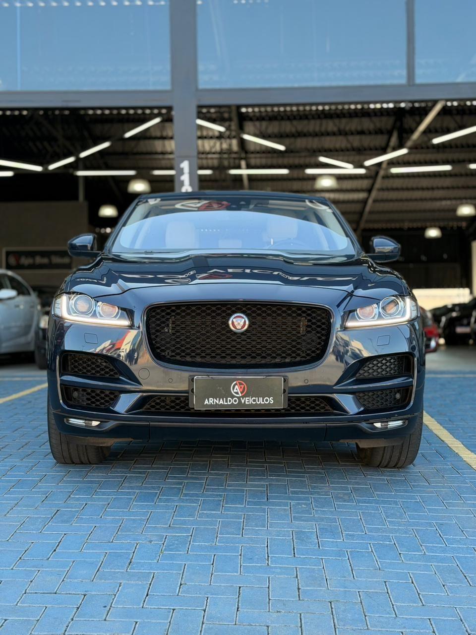 JAGUAR F-Pace - Foto