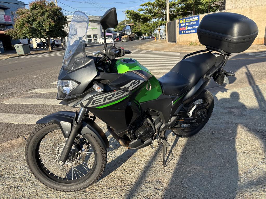 KAWASAKI Versys 300 - Foto