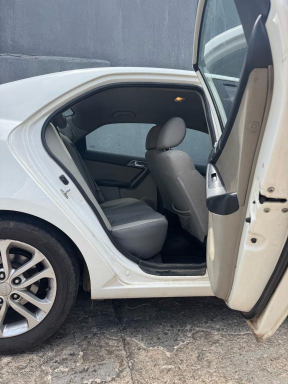 KIA Cerato Sedan - Foto