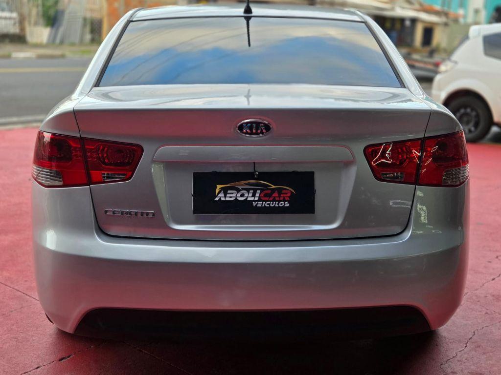 KIA Cerato Sedan - Foto