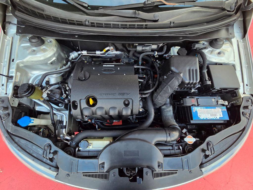 KIA Cerato Sedan - Foto