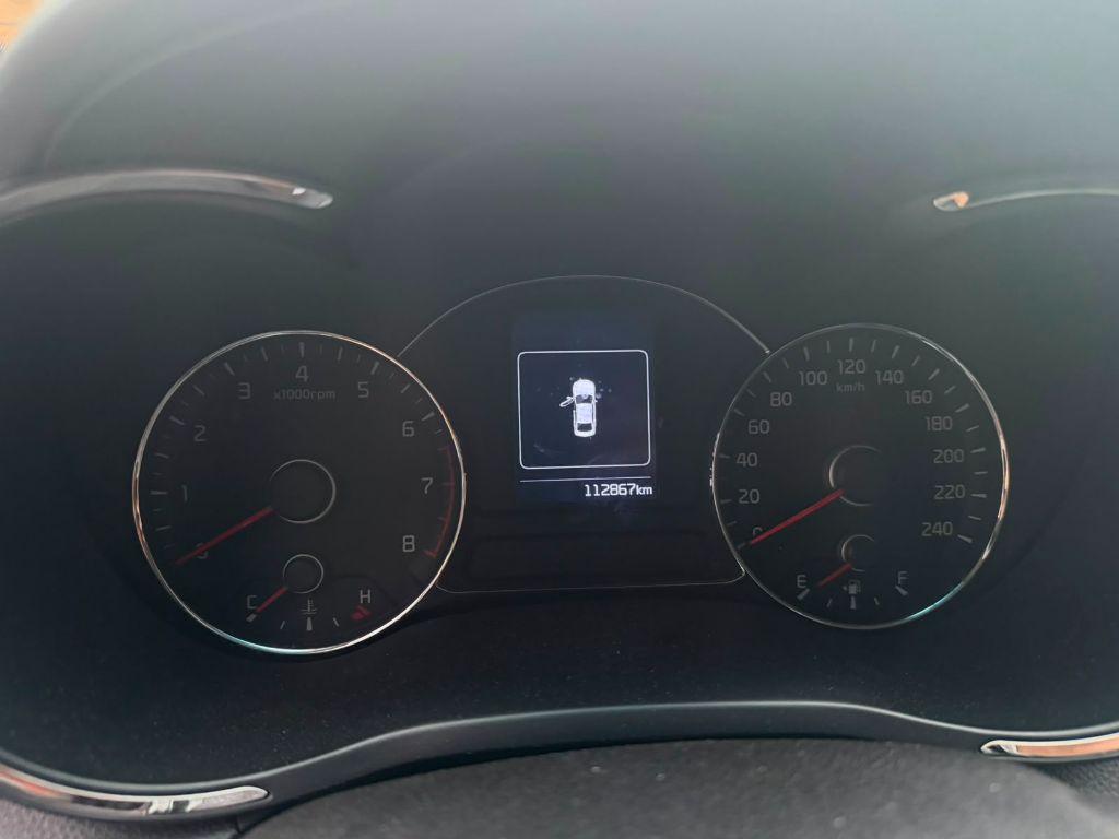 KIA Cerato Sedan - Foto