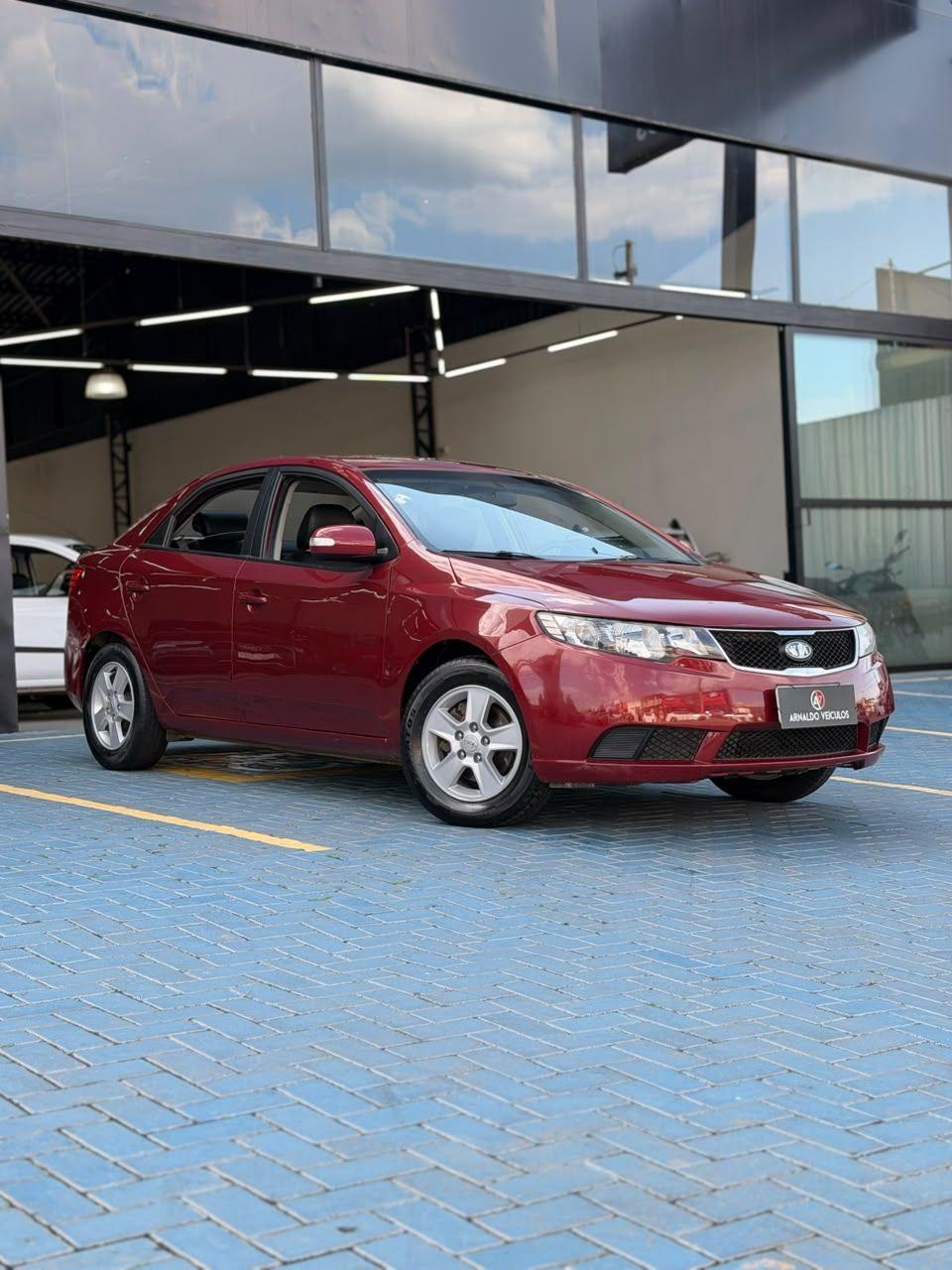 KIA Cerato Sedan - Foto