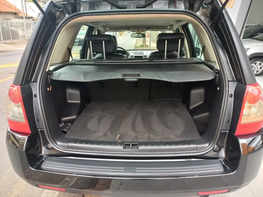 LAND ROVER Freelander 2 - Foto