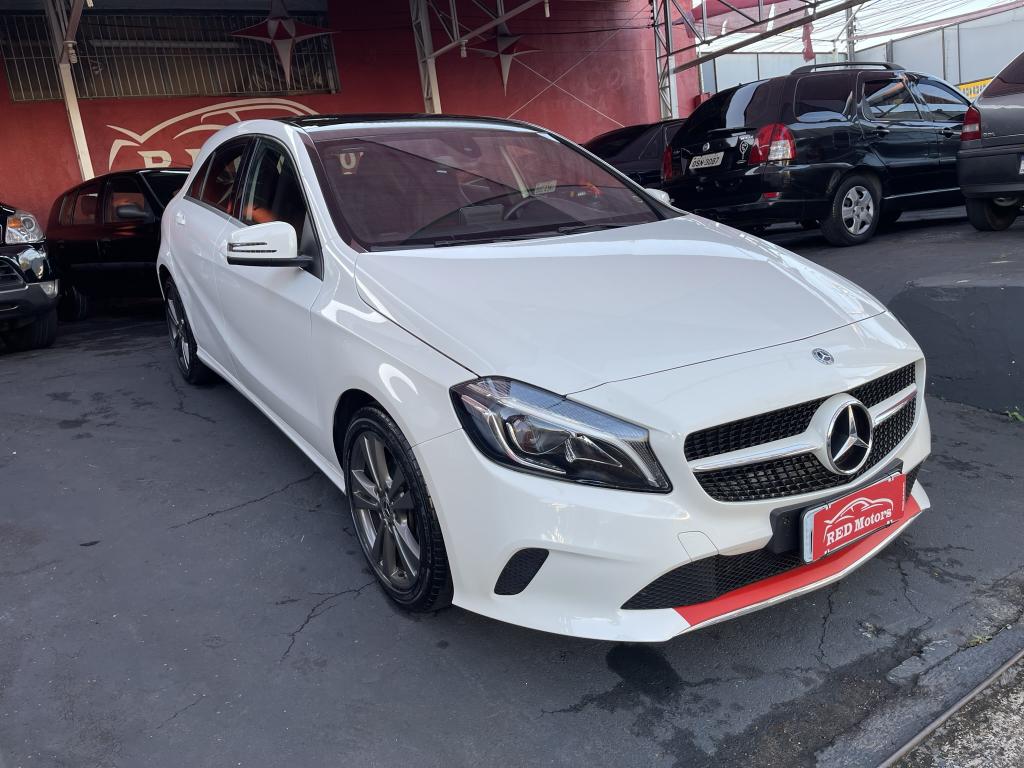 MERCEDES-BENZ A 200