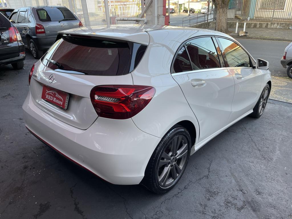 MERCEDES-BENZ A 200 - Foto