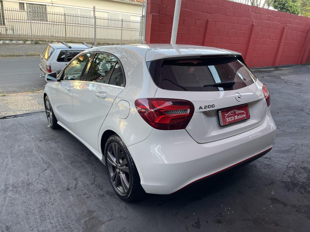 MERCEDES-BENZ A 200 - Foto