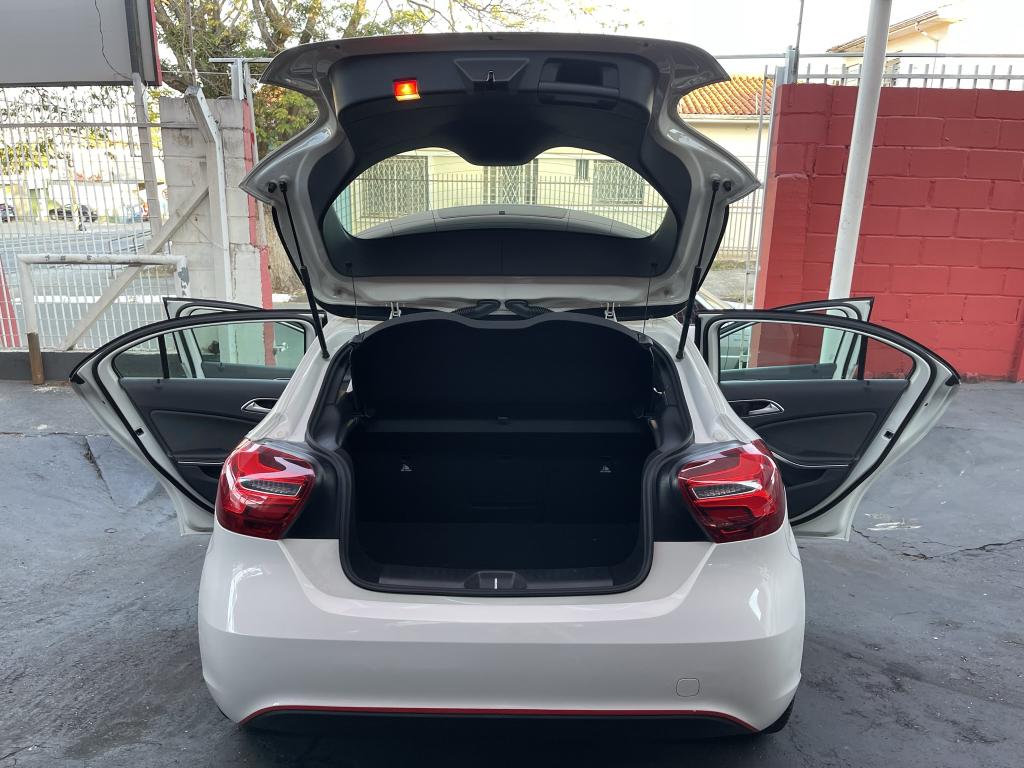 MERCEDES-BENZ A 200 - Foto