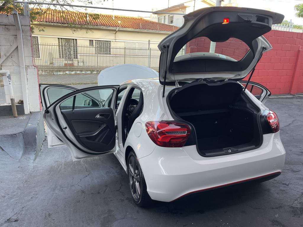 MERCEDES-BENZ A 200 - Foto