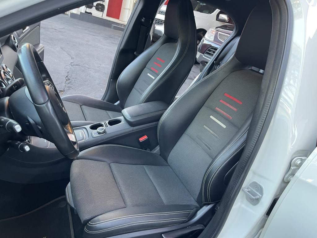 MERCEDES-BENZ A 200 - Foto