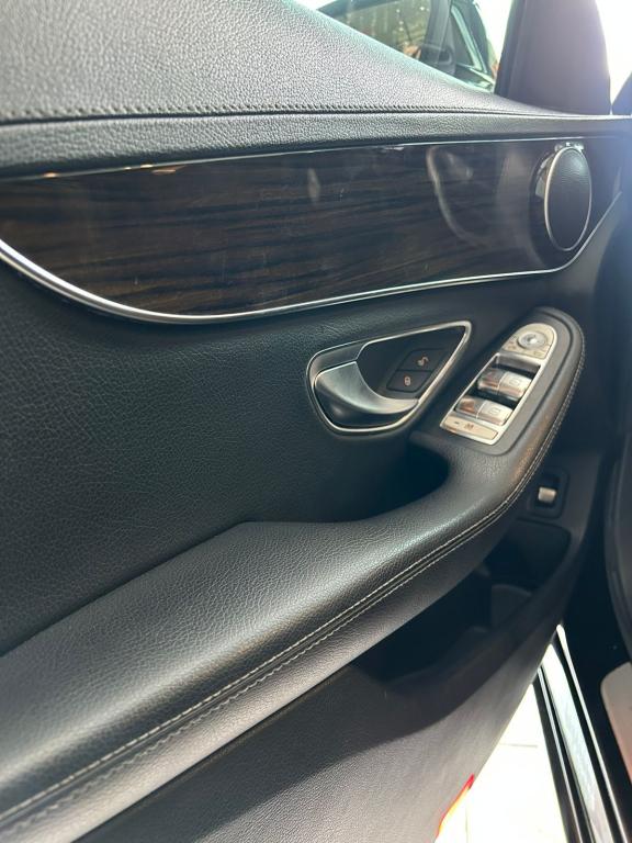 MERCEDES-BENZ C 180 - Foto