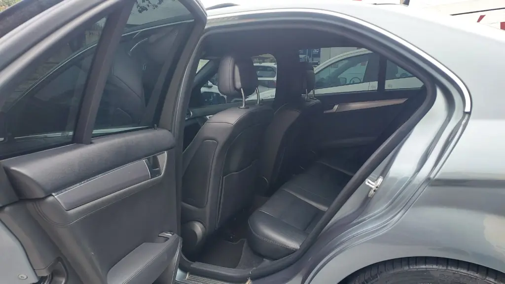 MERCEDES-BENZ C 250 - Foto