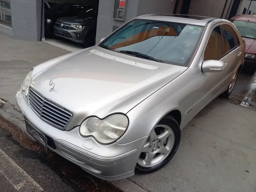 MERCEDES-BENZ C 320
