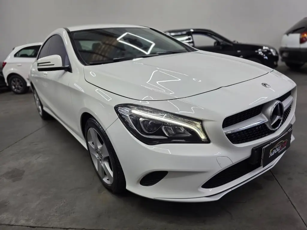MERCEDES-BENZ CLA 180 - Foto