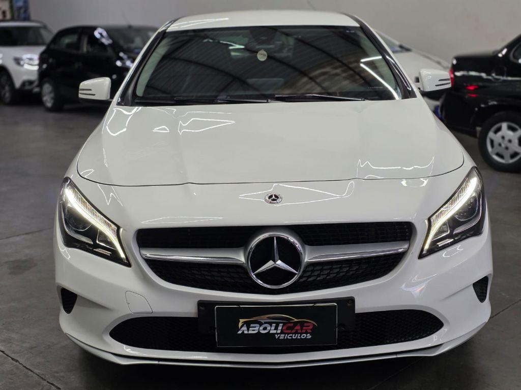 MERCEDES-BENZ CLA 180 - Foto