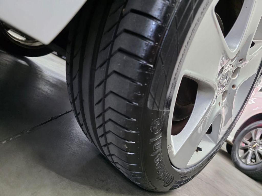 MERCEDES-BENZ CLA 180 - Foto