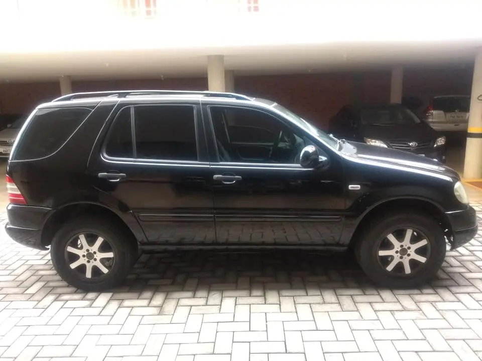 MERCEDES-BENZ ML 320 - Miniatura