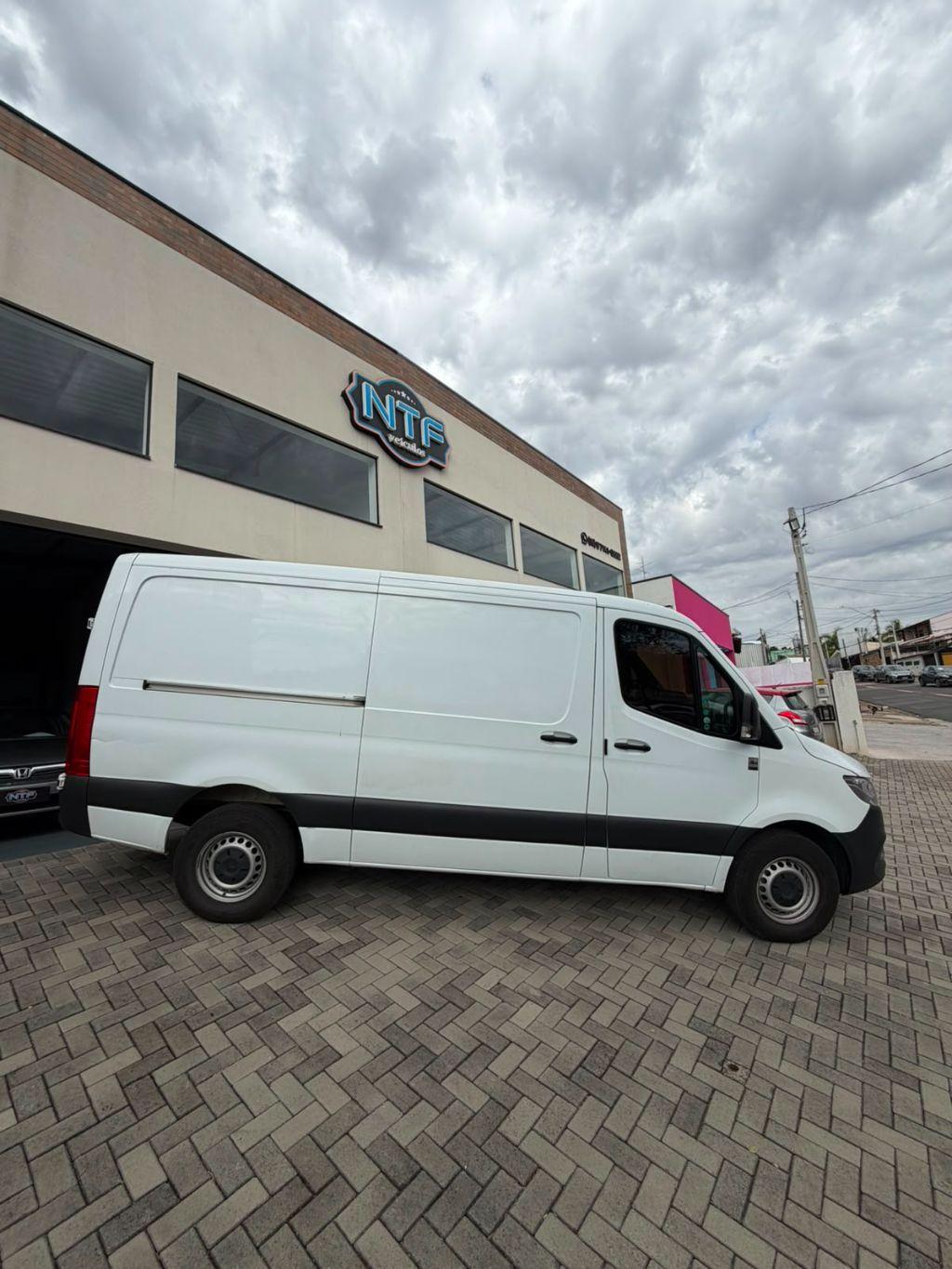 MERCEDES-BENZ Sprinter - Foto