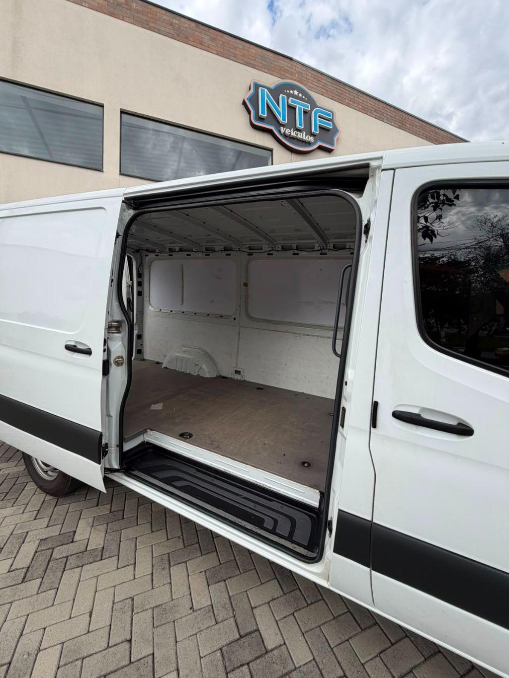 MERCEDES-BENZ Sprinter - Foto