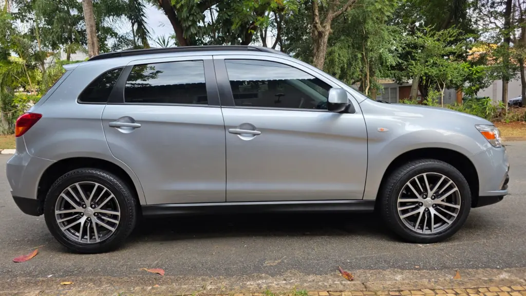 MITSUBISHI ASX - Foto