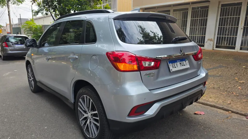 MITSUBISHI ASX - Foto