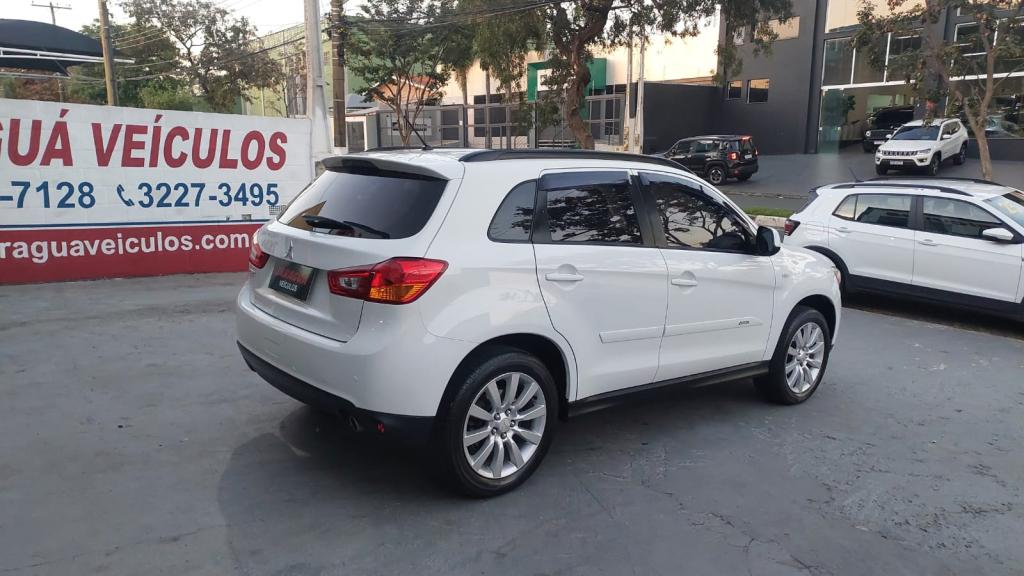 MITSUBISHI ASX - Foto