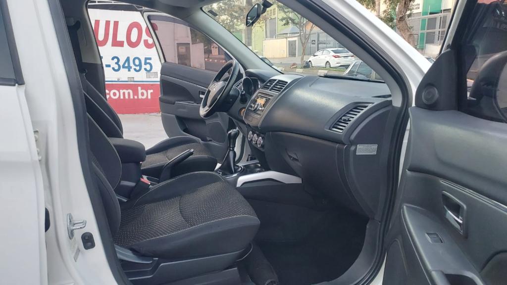 MITSUBISHI ASX - Foto