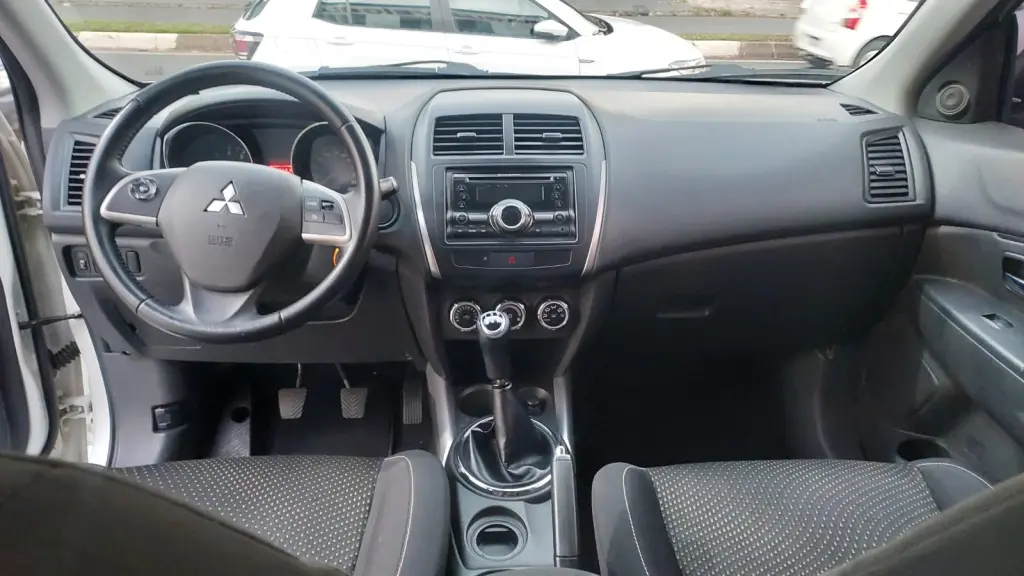 MITSUBISHI ASX - Foto