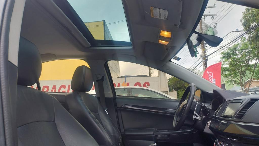 MITSUBISHI Lancer - Foto
