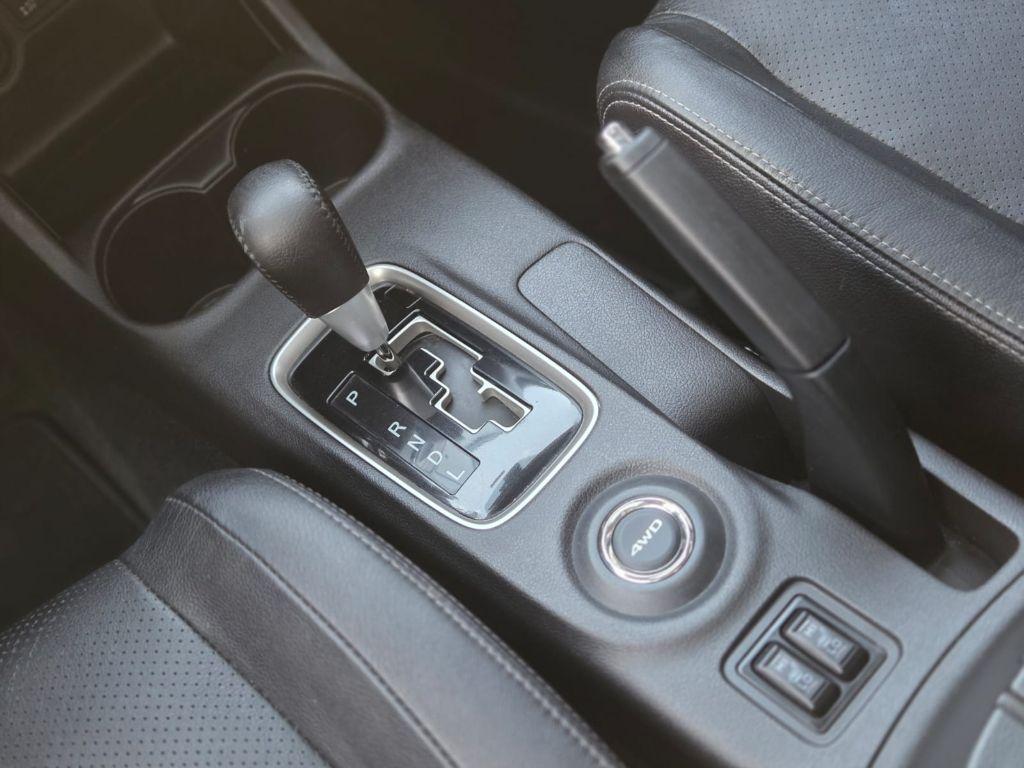 MITSUBISHI Outlander - Foto