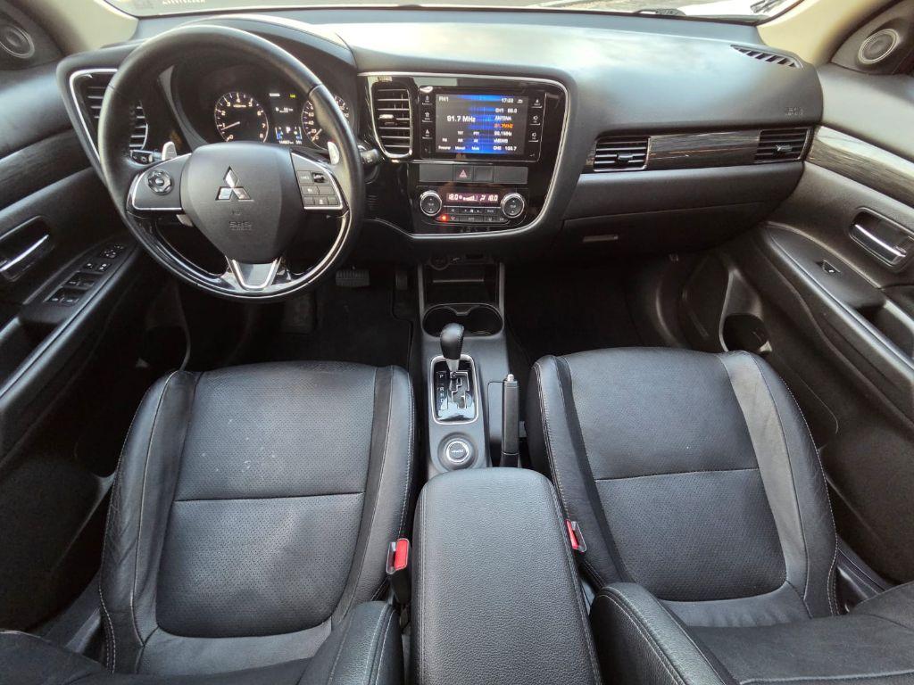 MITSUBISHI Outlander - Foto