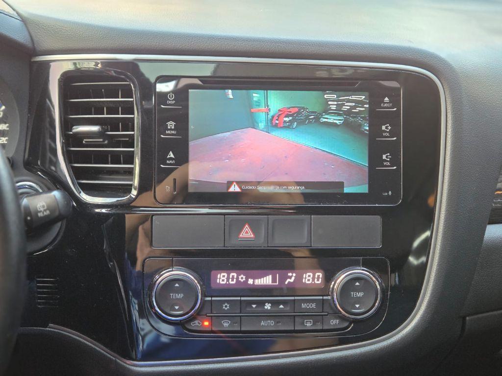 MITSUBISHI Outlander - Foto