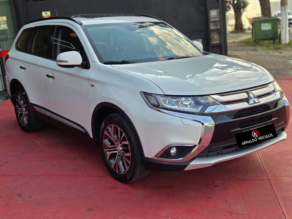 MITSUBISHI Outlander - Foto