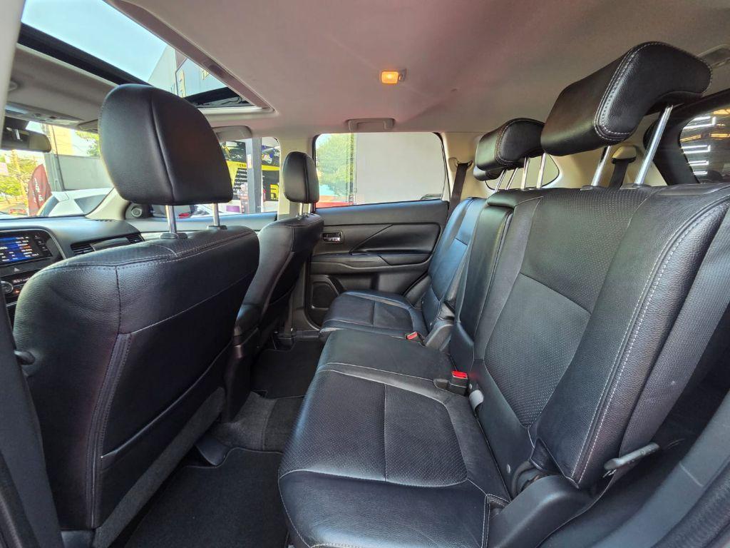 MITSUBISHI Outlander - Foto