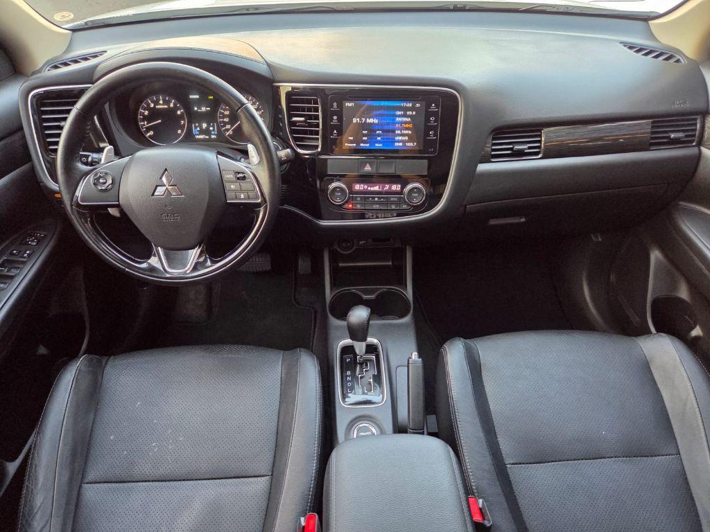 MITSUBISHI Outlander - Foto