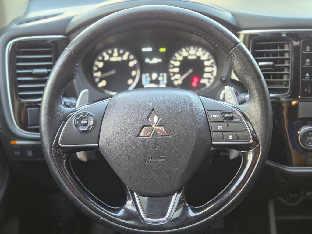 MITSUBISHI Outlander - Foto