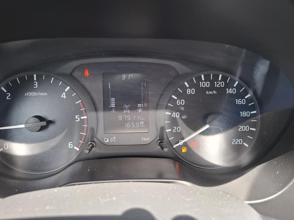 NISSAN Frontier - Miniatura