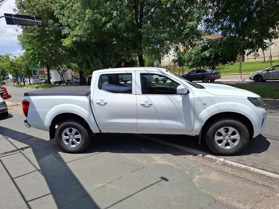 NISSAN Frontier - Foto