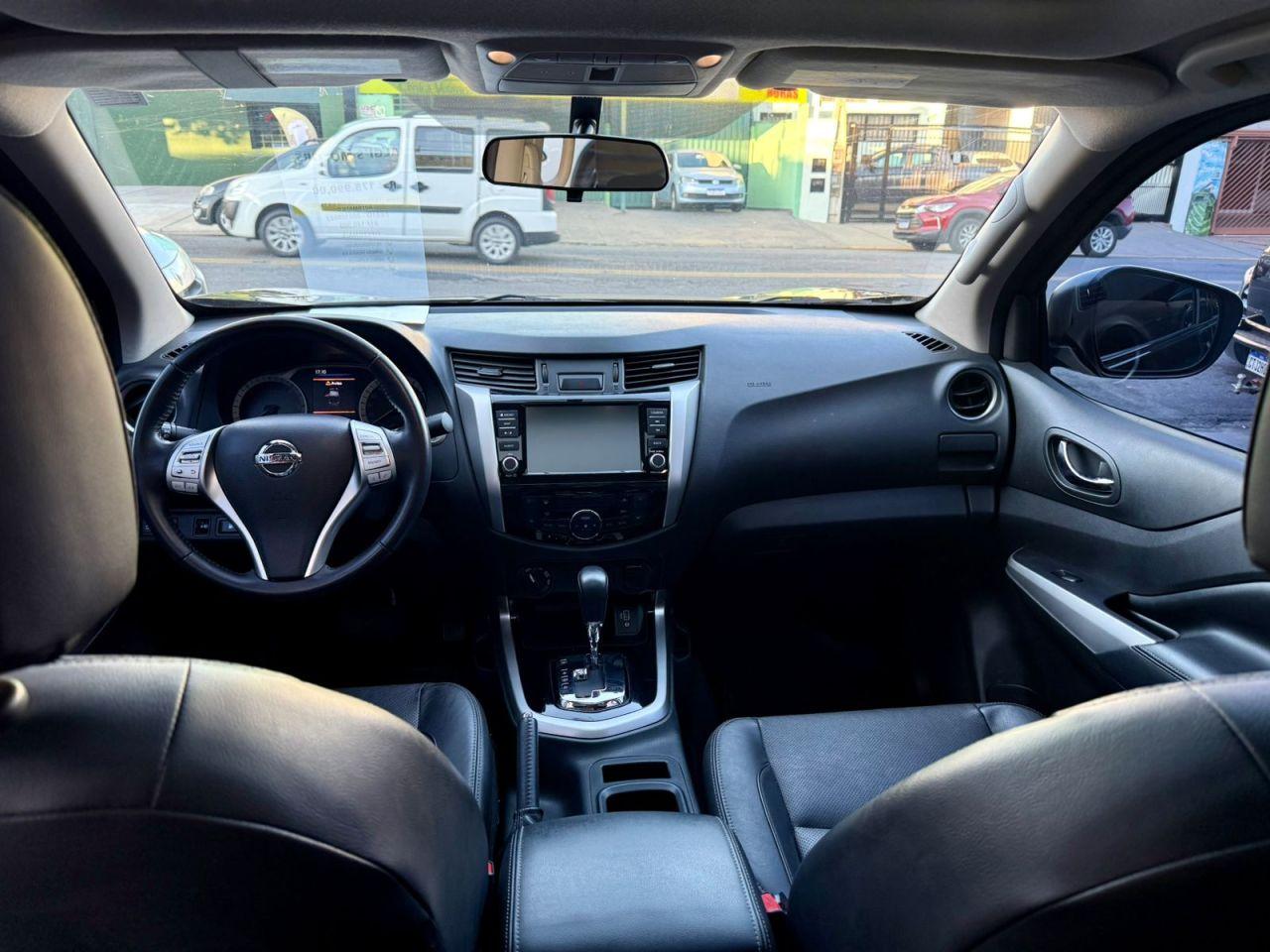 NISSAN Frontier - Foto