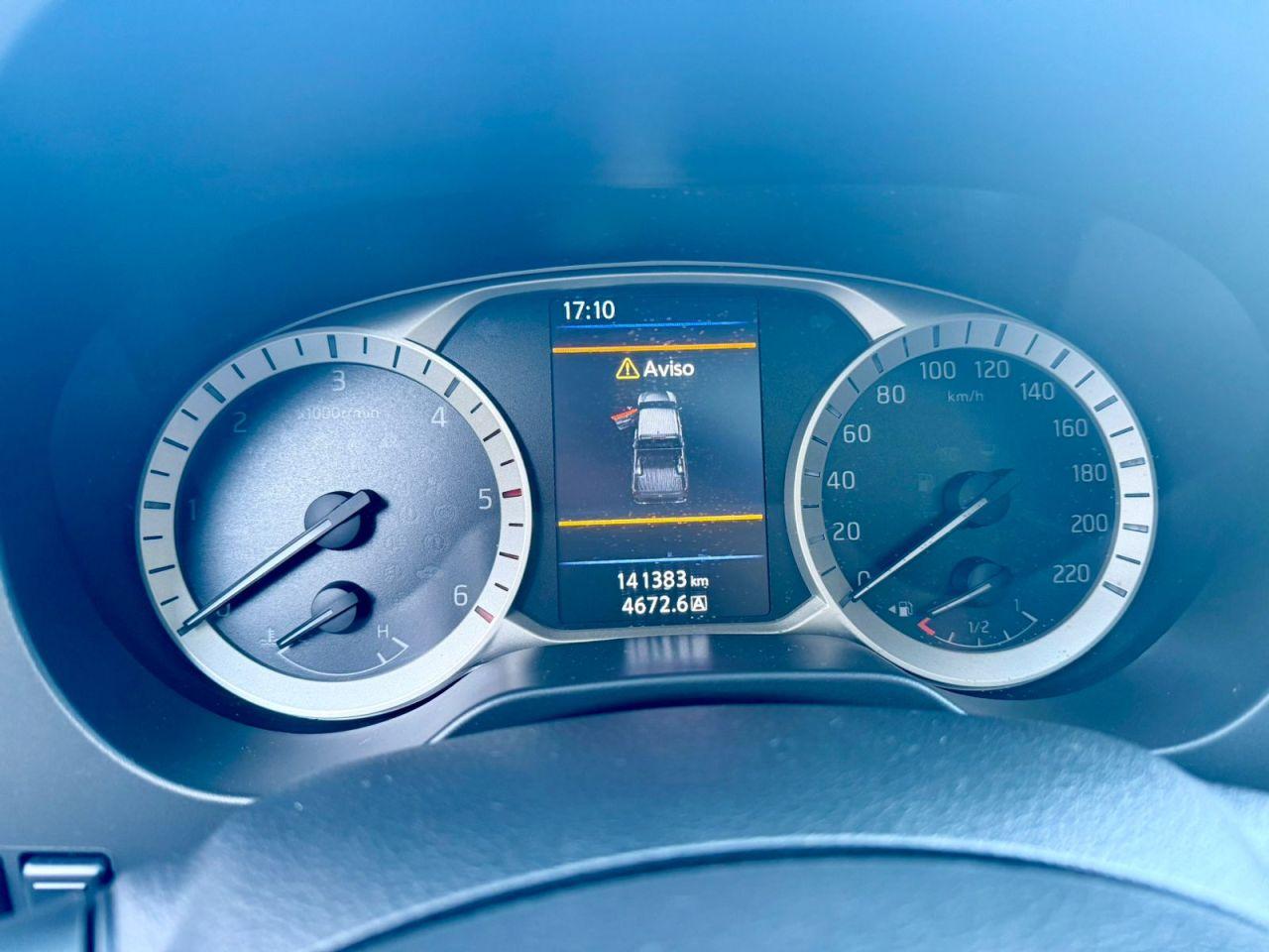 NISSAN Frontier - Foto