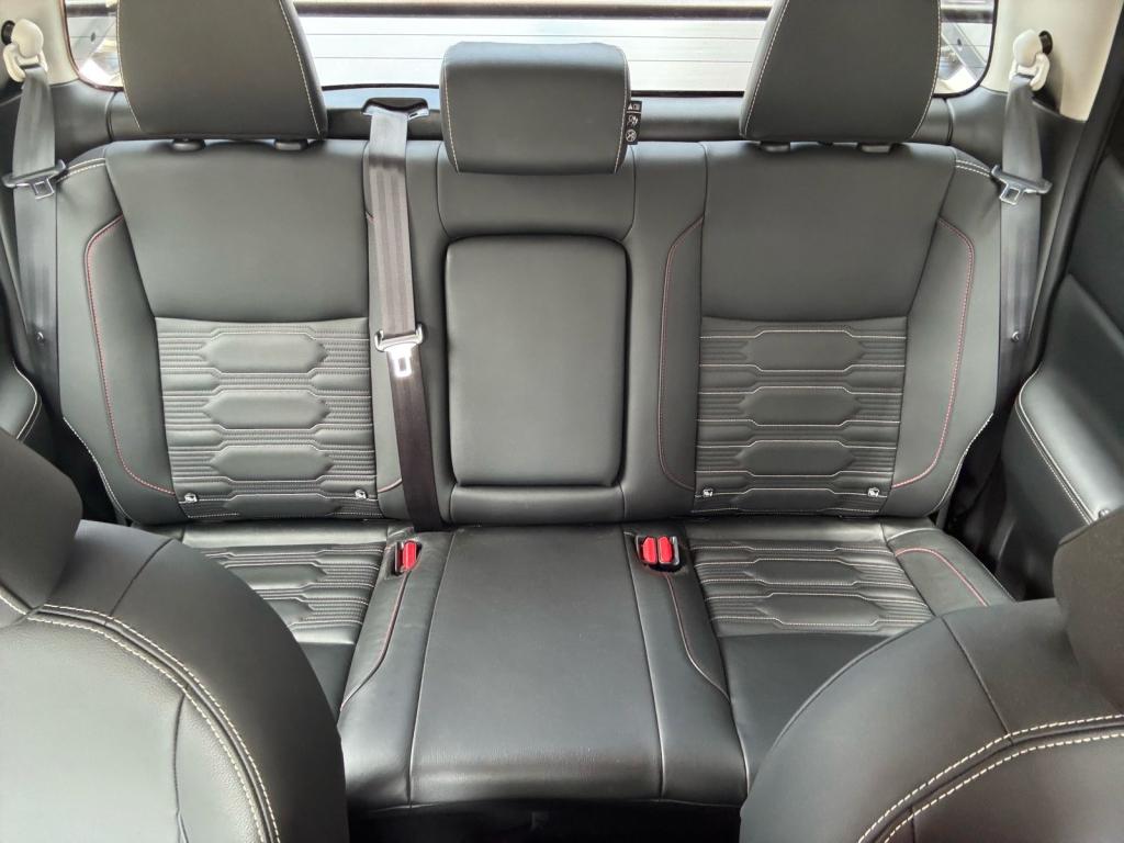 NISSAN Frontier - Foto