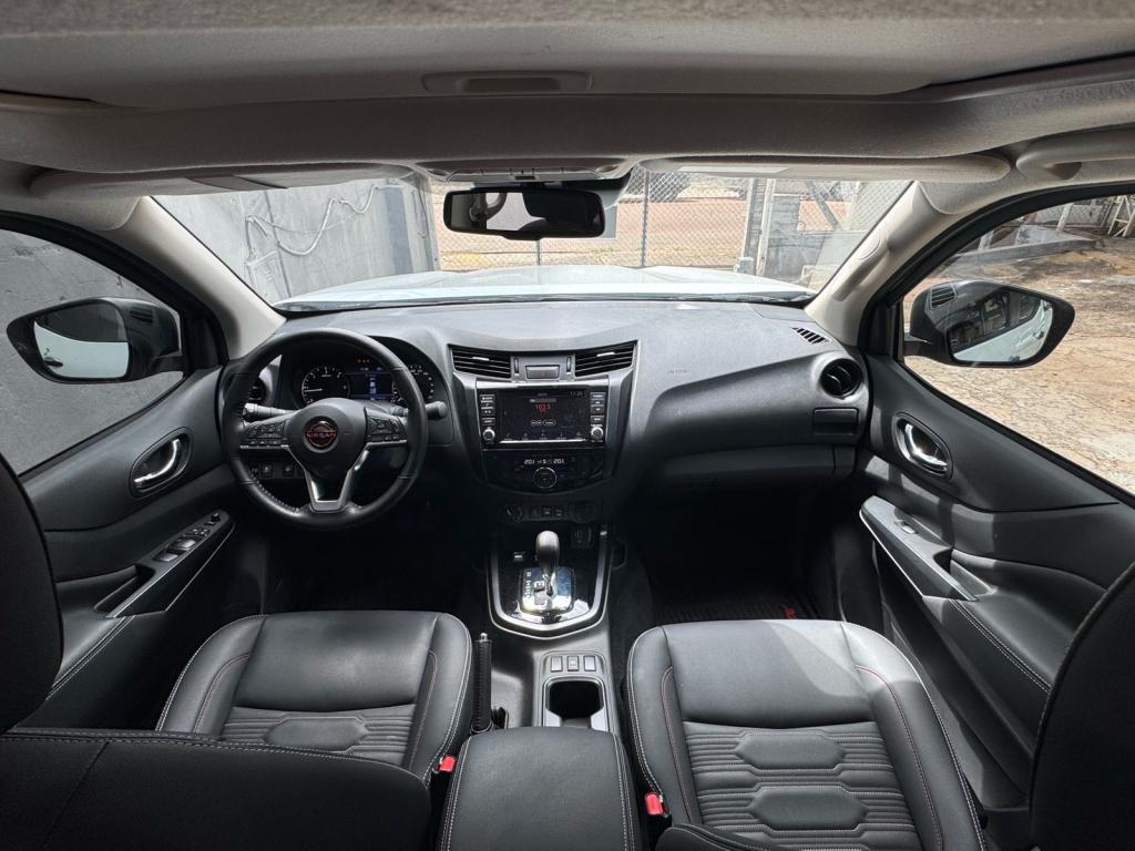 NISSAN Frontier - Foto